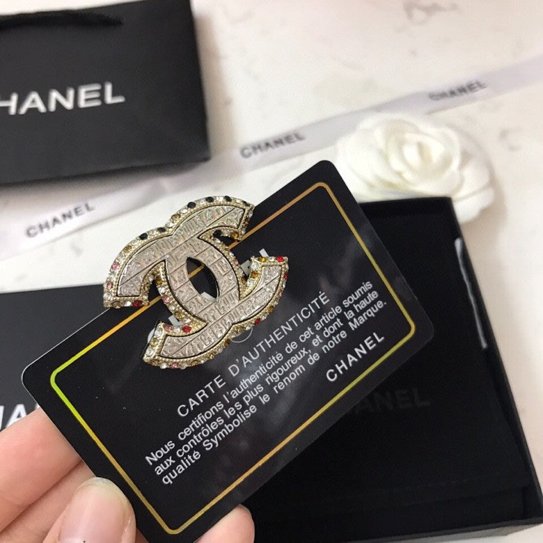 18K Chanel Diamonds Brooch White Gold-Colour Hardware