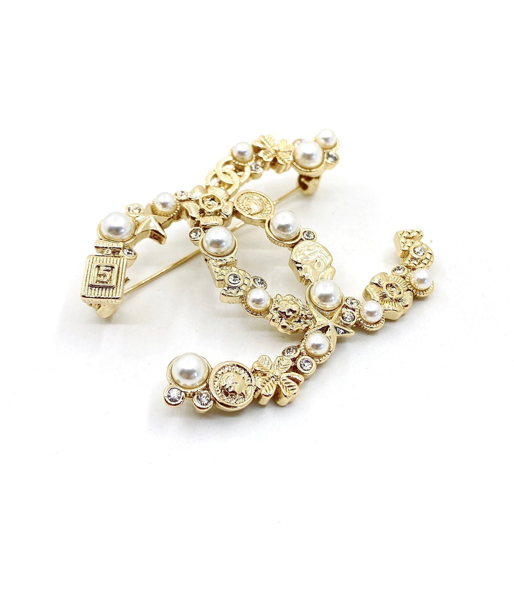 18K Chanel Pearls Brooch Yellow Gold-Colour Hardware