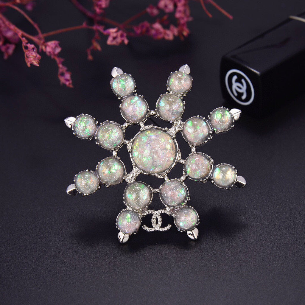18K Chanel Flower Crystals Brooch Yellow Gold-Colour Hardware