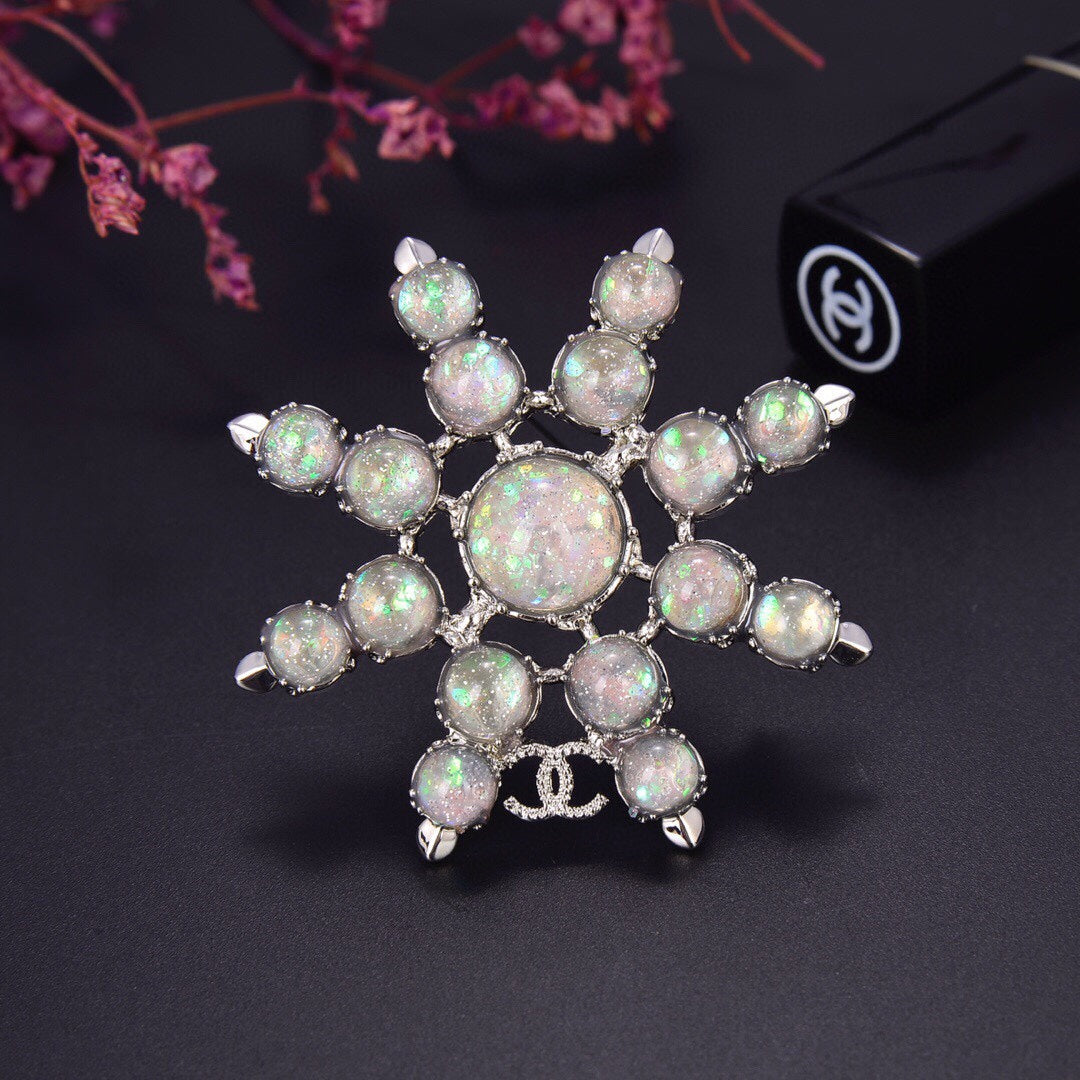 18K Chanel Flower Crystals Brooch Yellow Gold-Colour Hardware