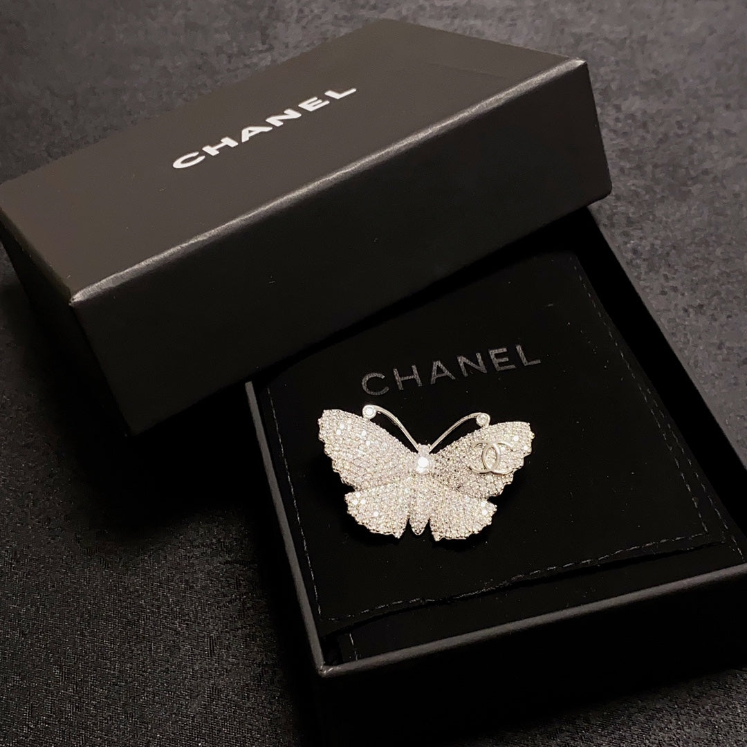 18K Chanel Butterfly Diamonds Brooch White Gold-Colour Hardware