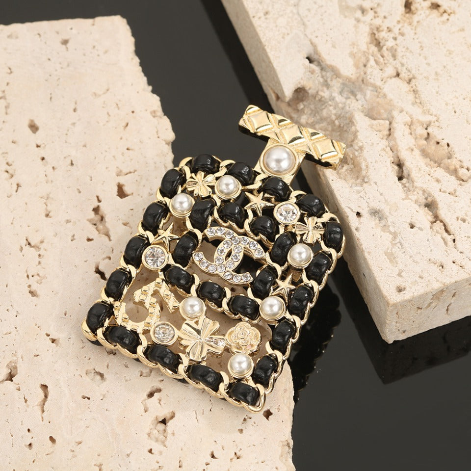 18K Chanel Bottle Strass Brooch Yellow Gold-Colour Hardware