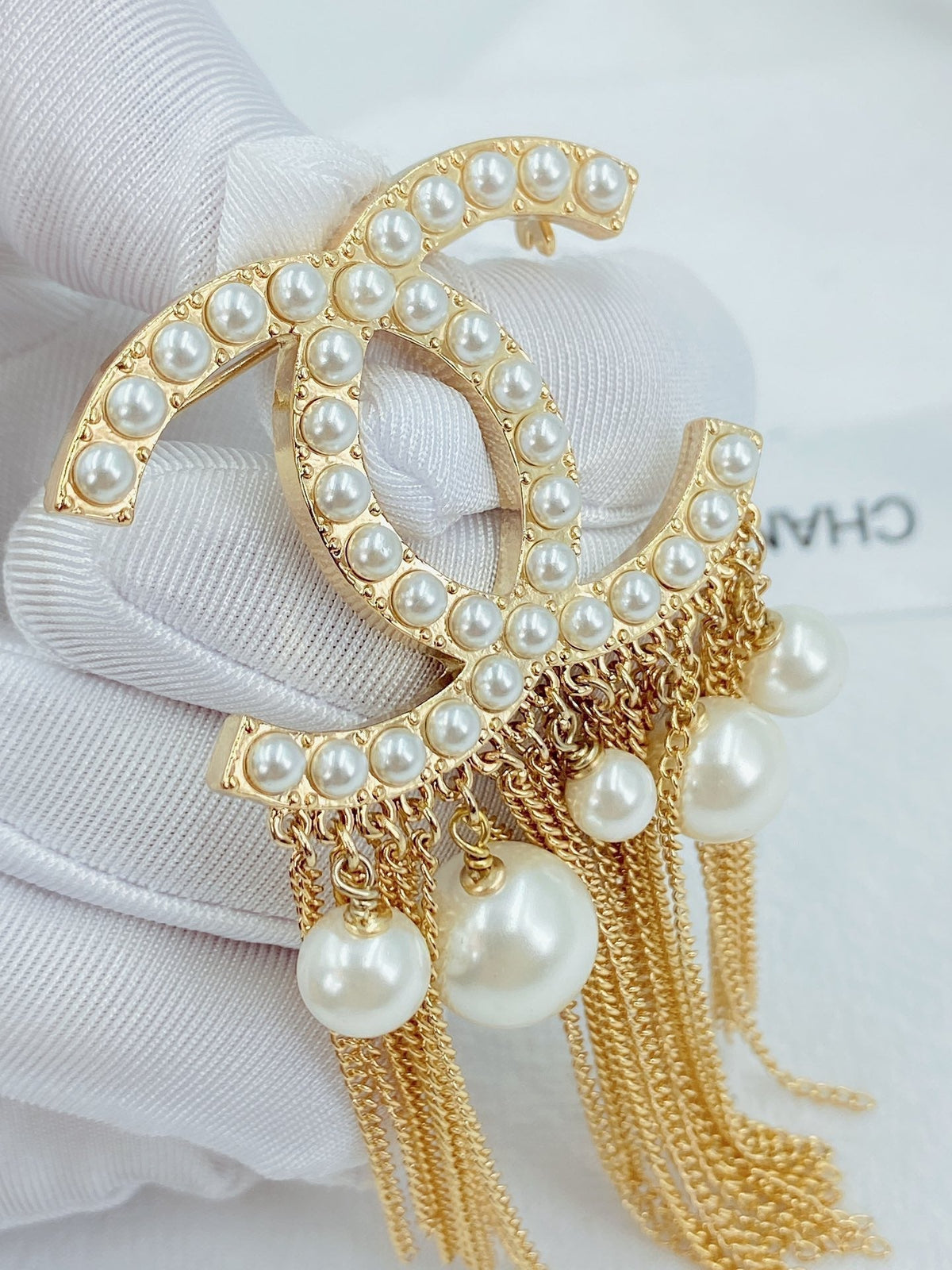 18K Chanel Pearl Tassel Brooch Yellow Gold-Colour Hardware
