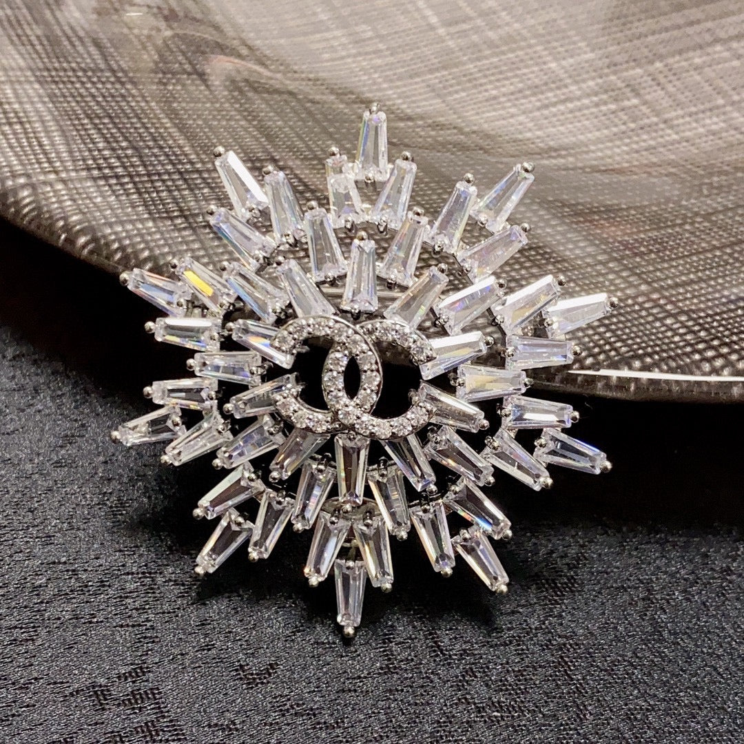 18K Chanel Snow Flower Brooch White Gold-Colour Hardware Crystals
