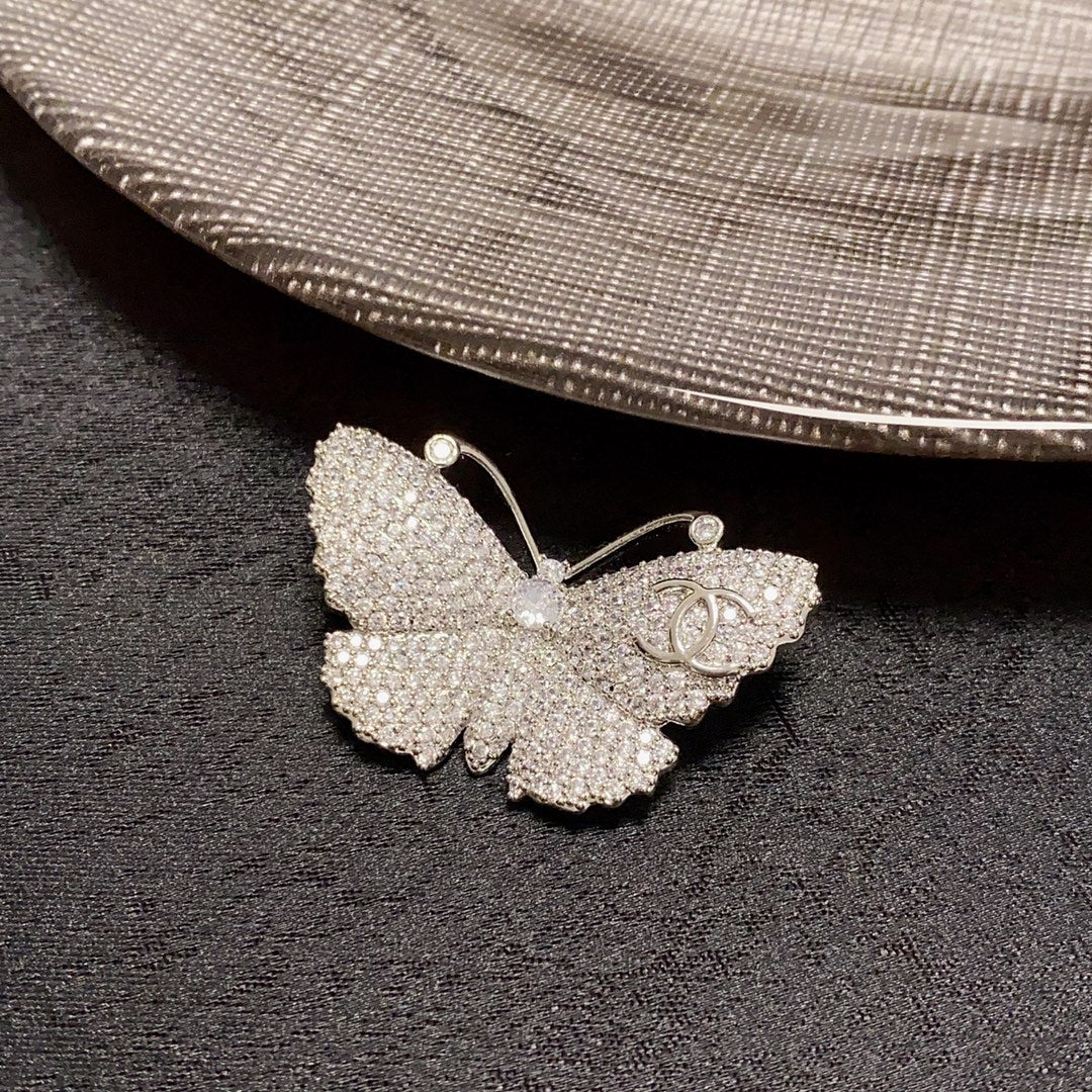 18K Chanel Butterfly Diamonds Brooch White Gold-Colour Hardware