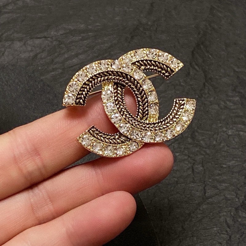 18K Chanel Diamond Gold Brooch Yellow Gold-Colour Hardware