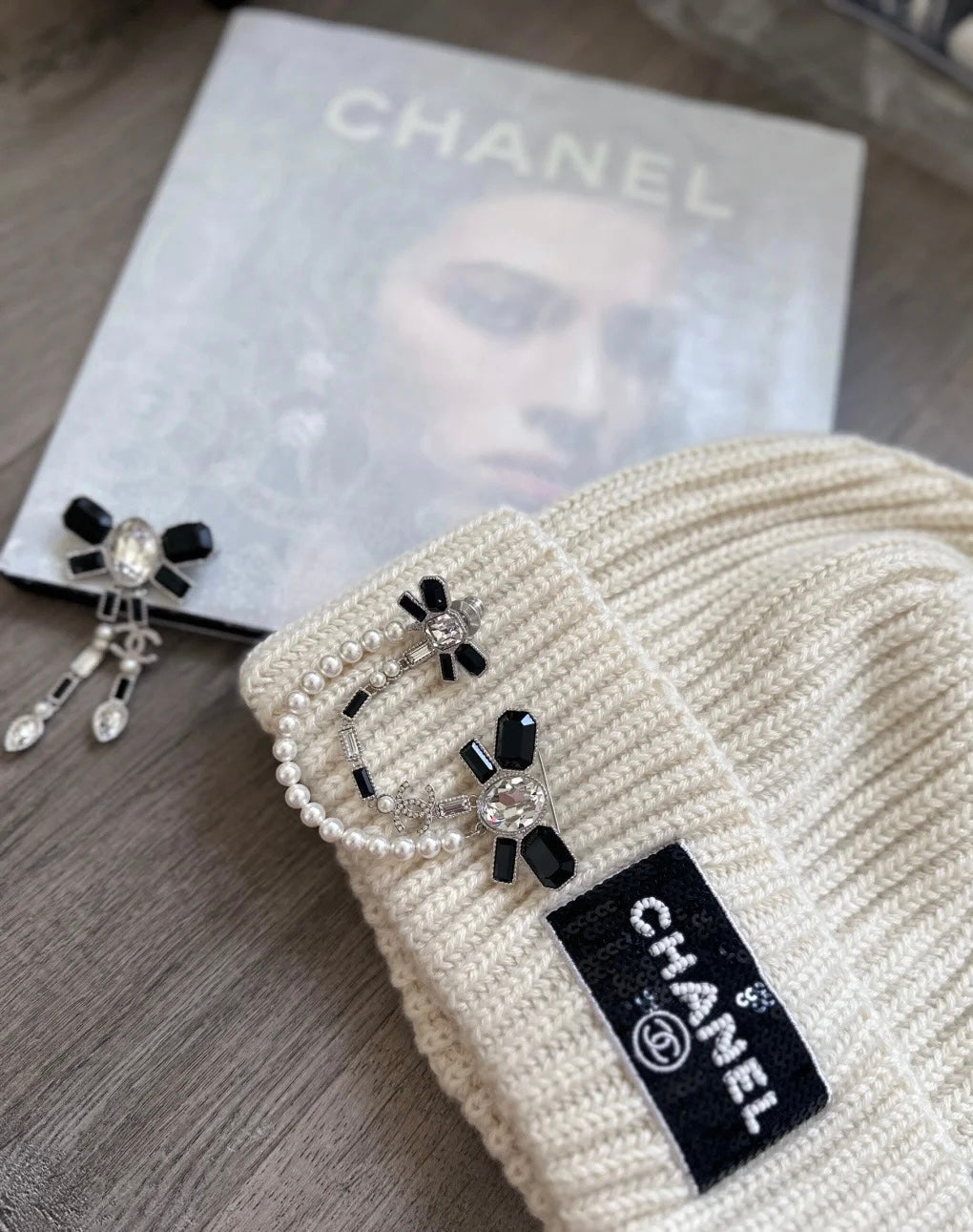 18K Chanel Bow Tie Crystals Brooch White Gold-Colour Hardware