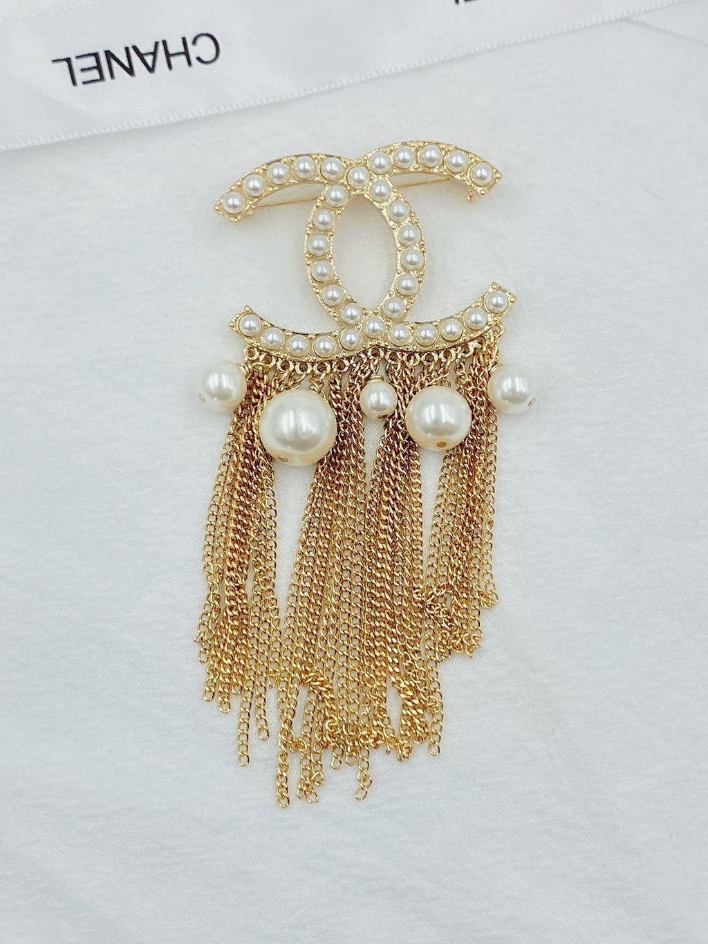 18K Chanel Pearl Tassel Brooch Yellow Gold-Colour Hardware