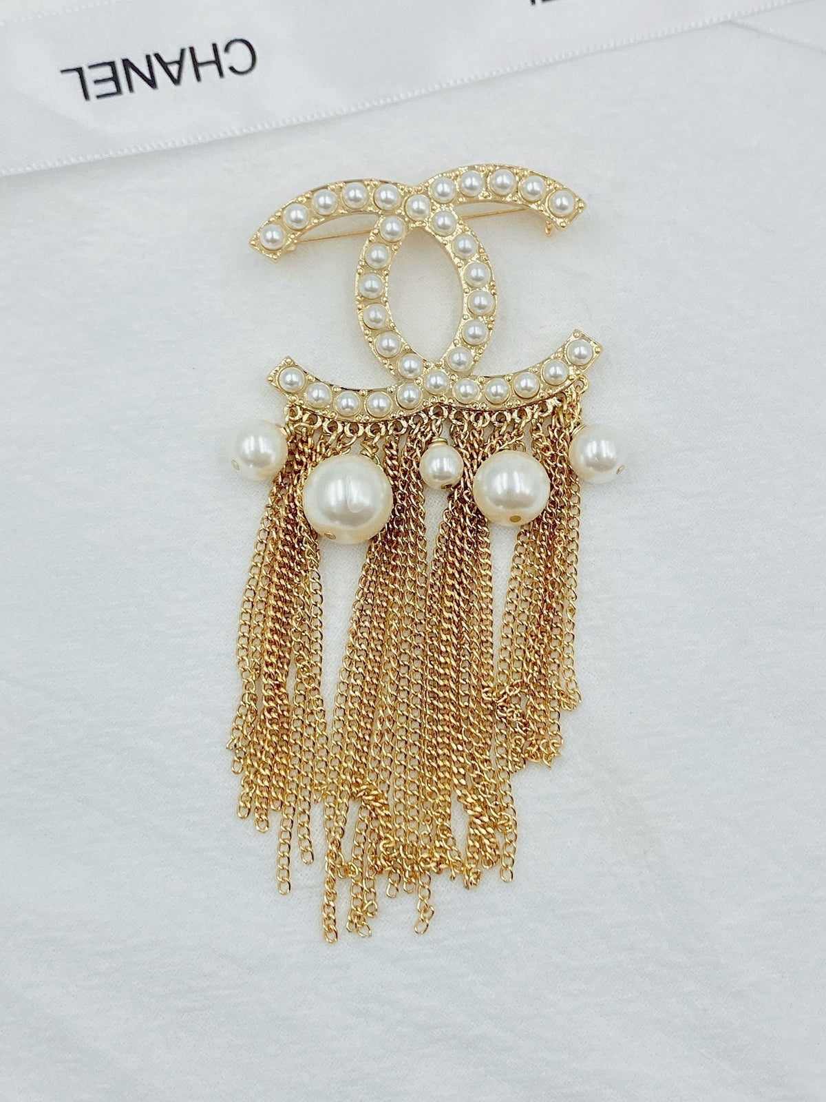 18K Chanel Pearl Tassel Brooch Yellow Gold-Colour Hardware