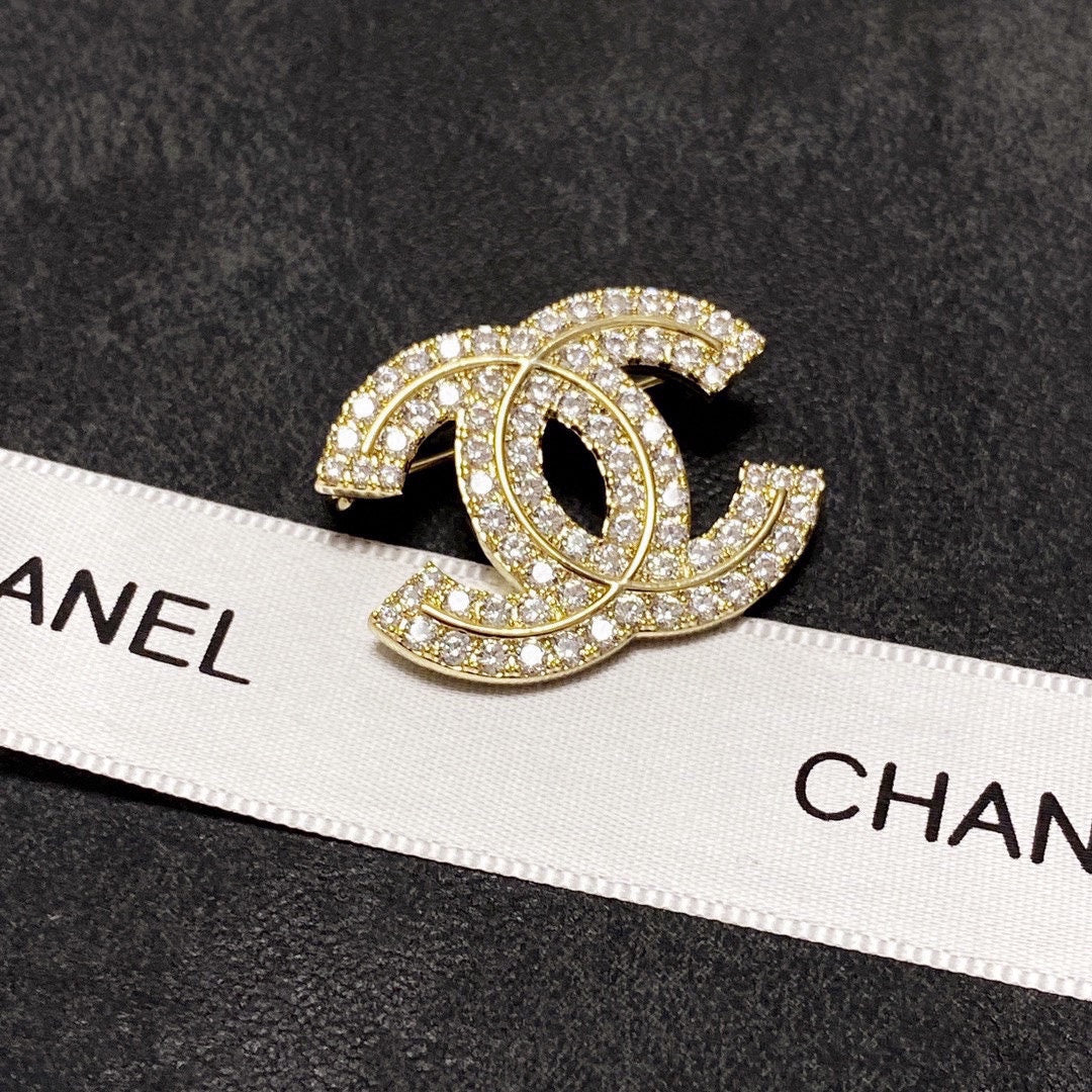 18K Chanel Diamonds Set Brooch Yellow White Gold-Colour Hardware