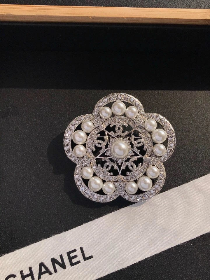 18K Chanel Camellia Pearls Brooch White Gold-Colour Hardware