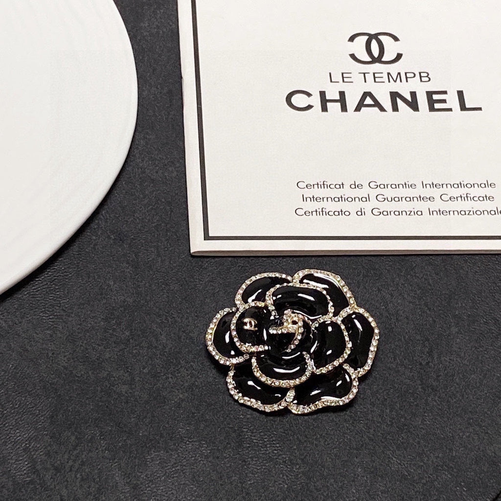18K Chanel Black Flower Brooch Yellow Gold-Colour Hardware