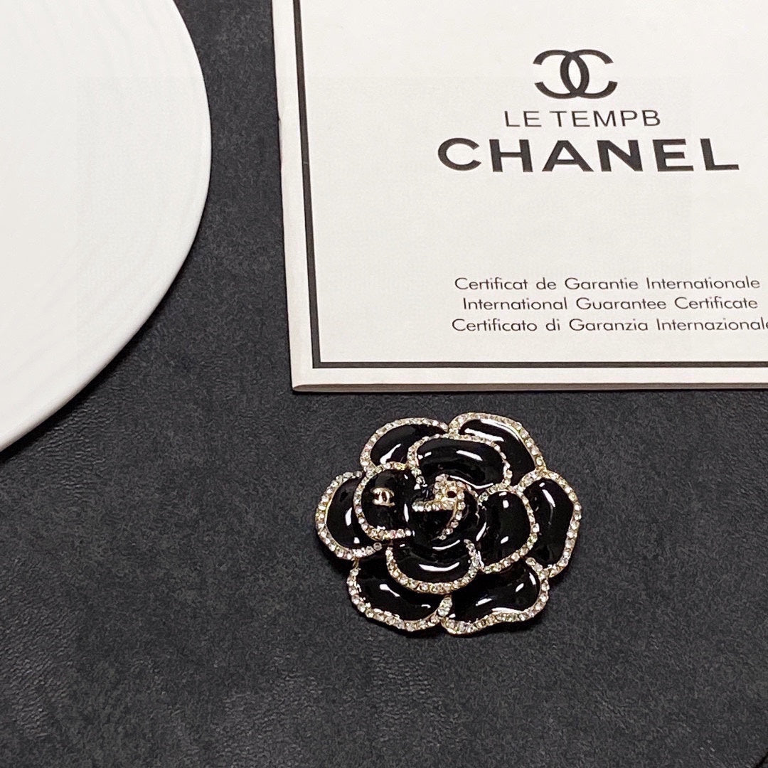 18K Chanel Black Flower Brooch Yellow Gold-Colour Hardware