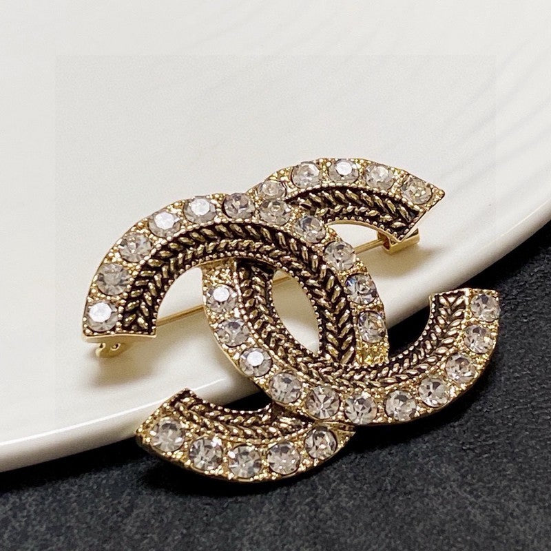 18K Chanel Diamond Gold Brooch Yellow Gold-Colour Hardware