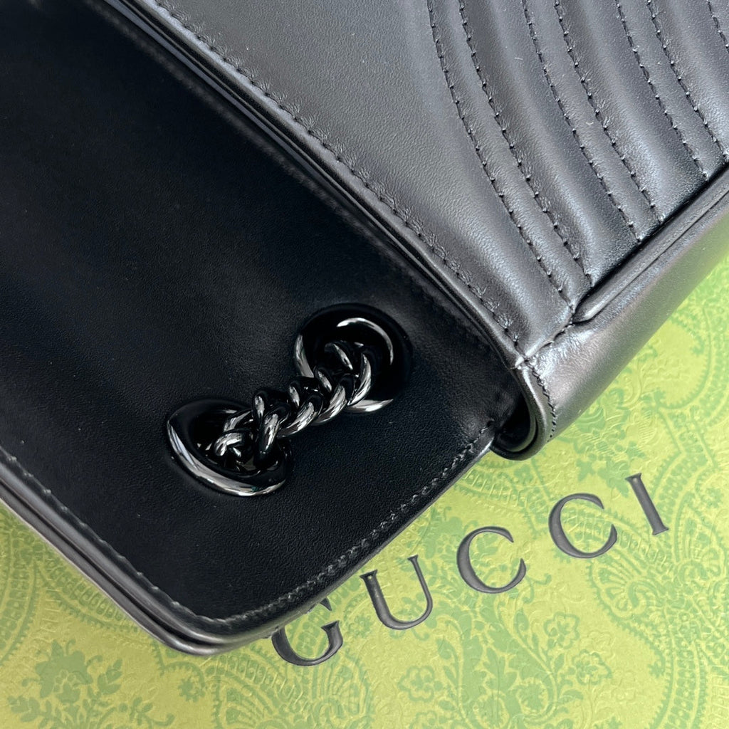 Gucci GG Marmont Black Matelass¨¦ Shoulder Bag