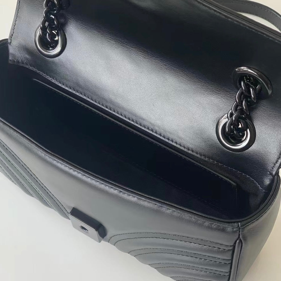 Gucci GG Marmont Black Matelass¨¦ Shoulder Bag