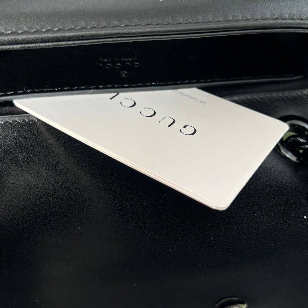 Gucci GG Marmont Black Matelass¨¦ Shoulder Bag