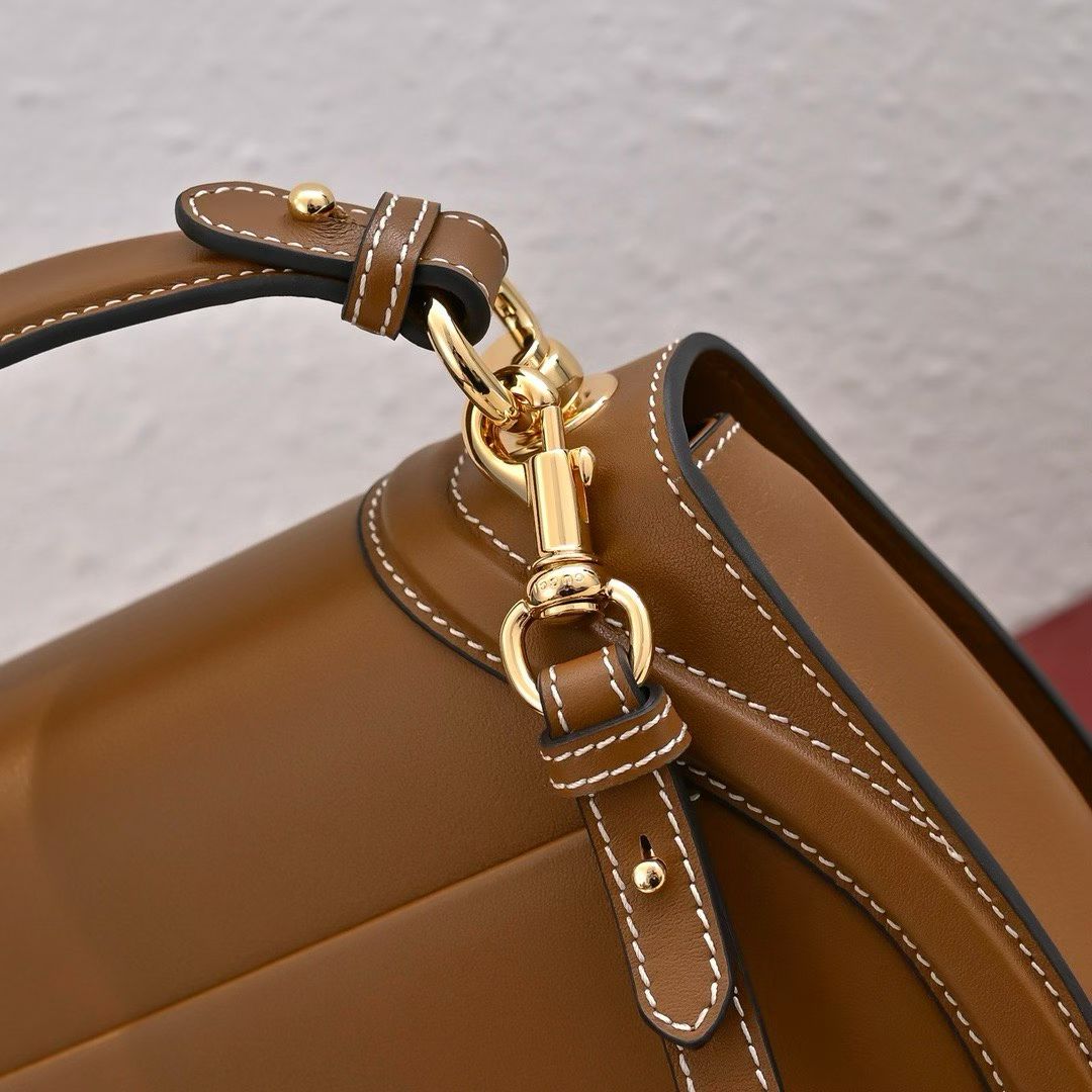 Gucci GG Emblem Mini Tote Bag ¨C 855491