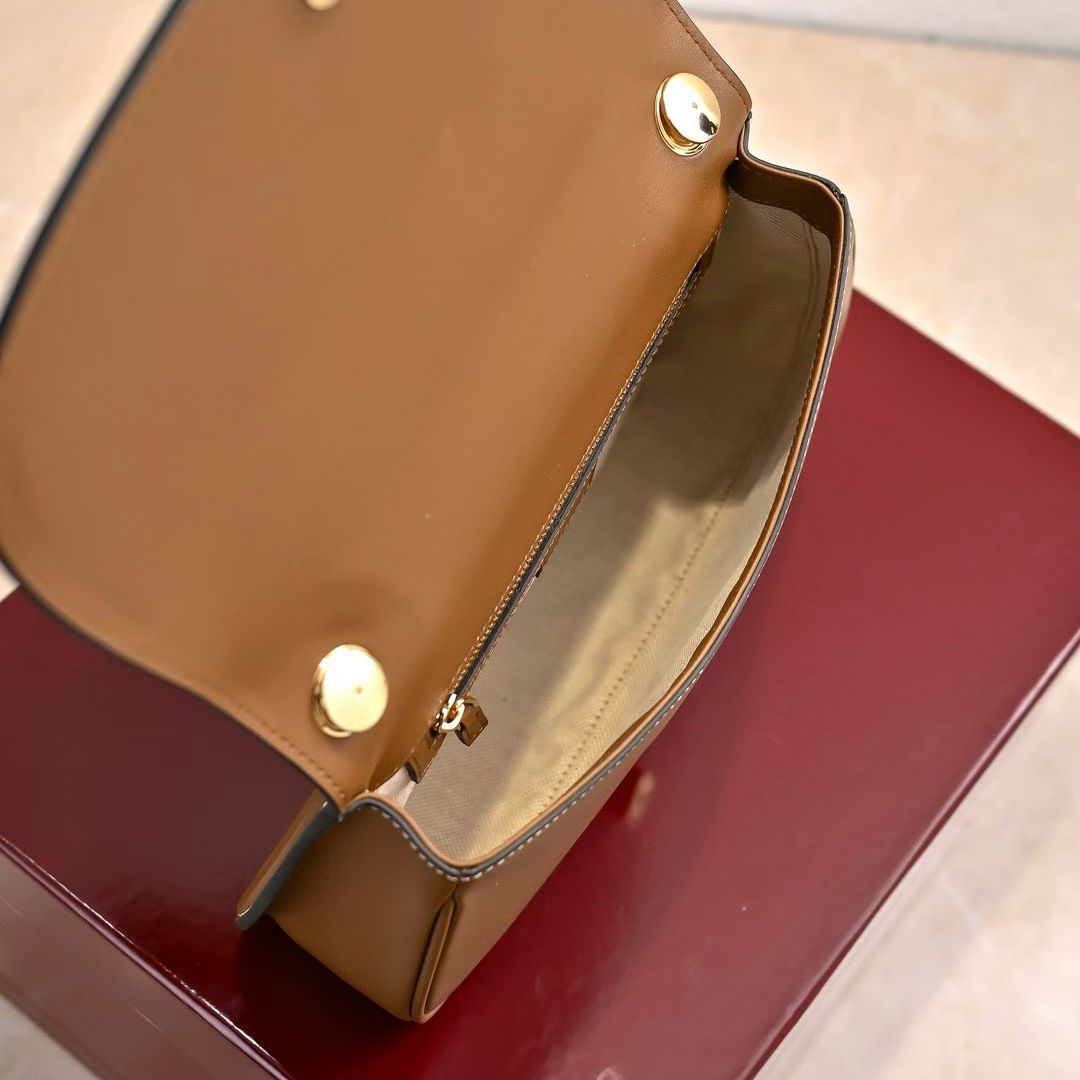 Gucci GG Emblem Mini Tote Bag ¨C 855491