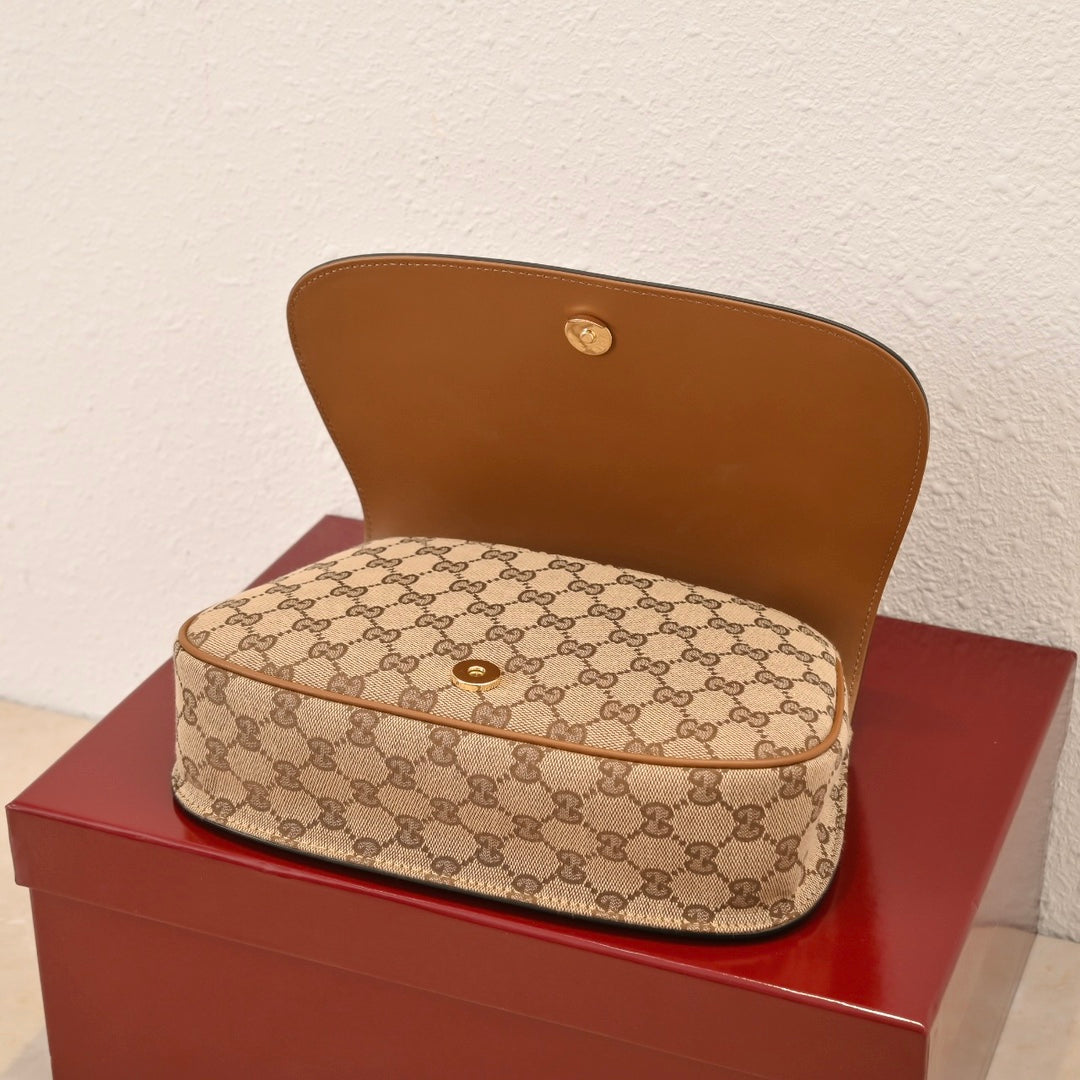 Gucci GG Emblem Mini Tote Bag ¨C 815714