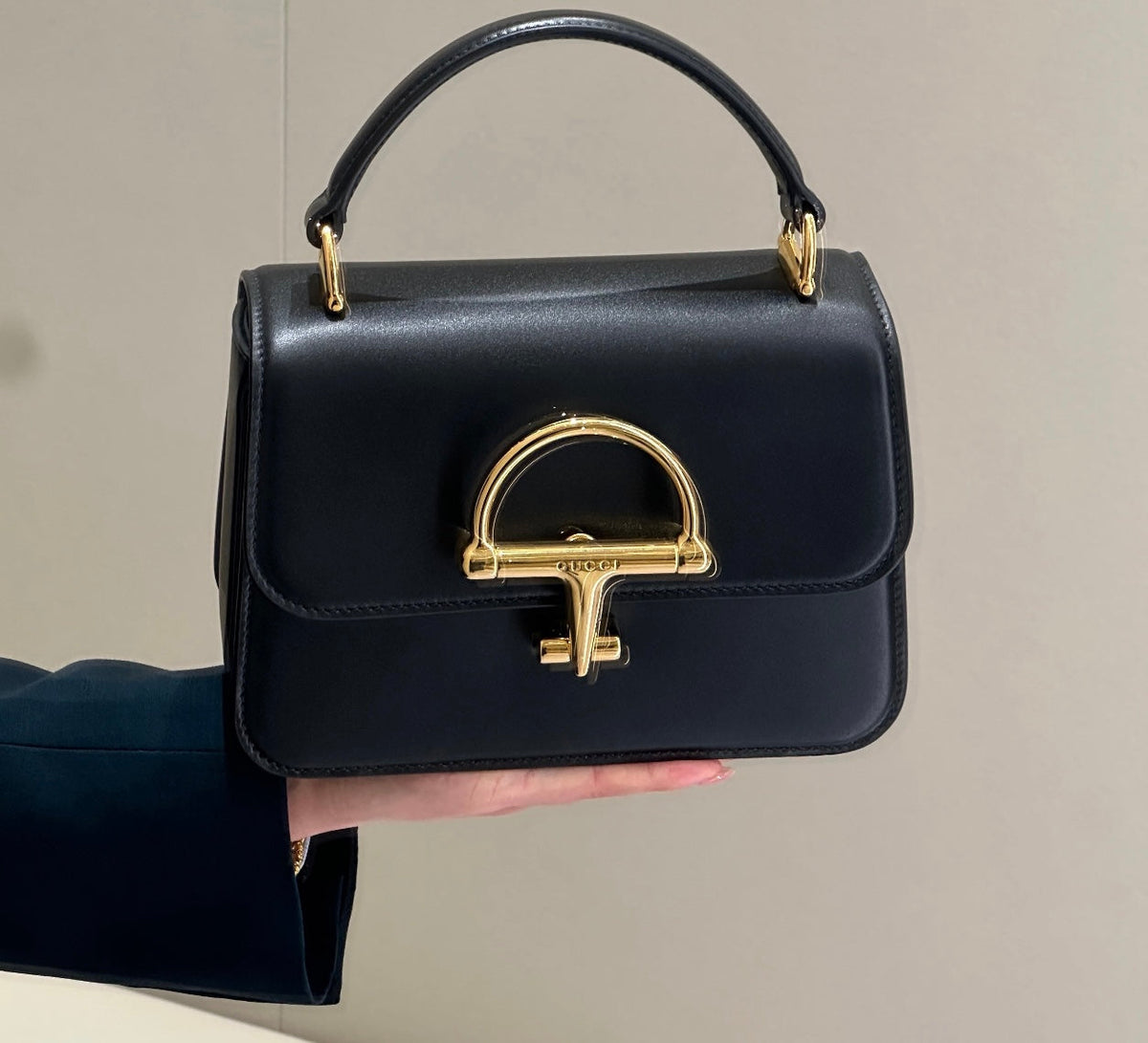 Gucci Sienna Top Handle Shoulder Bag ¨C 855536