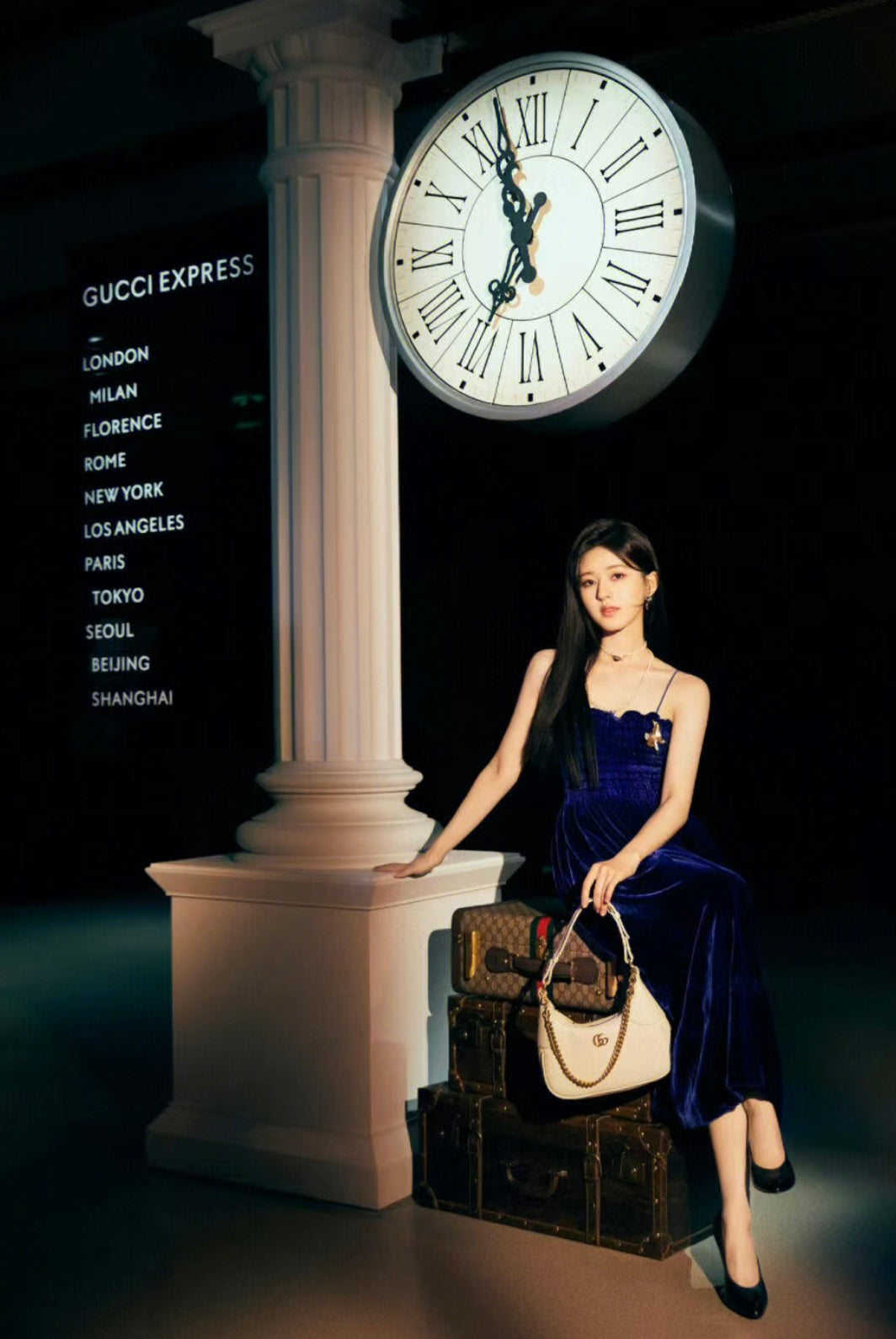 Gucci GG Aphrodite Crescent Shoulder Bag ¨C 731817