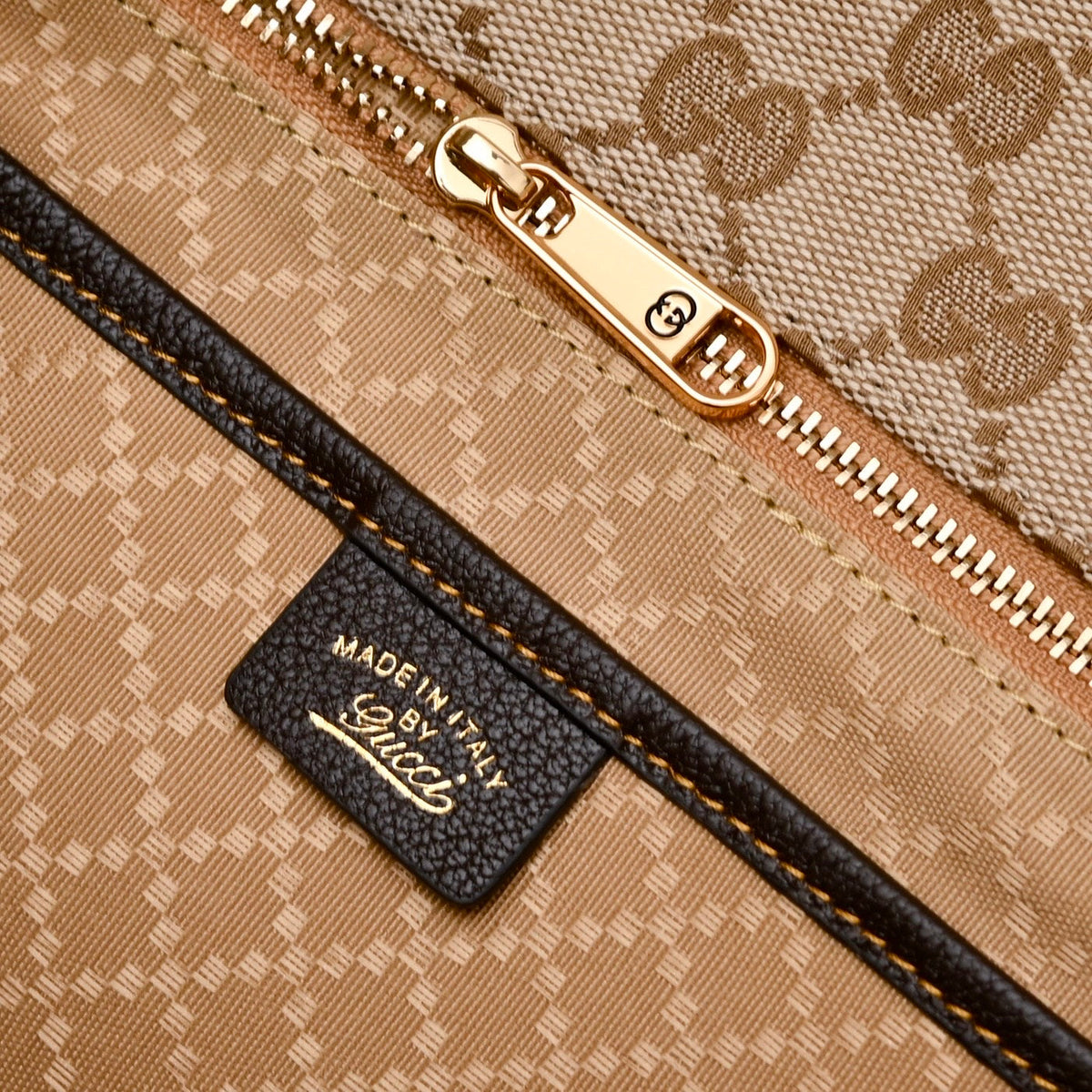 Gucci GG Paparazzo Medium Handbag ¨C 875018
