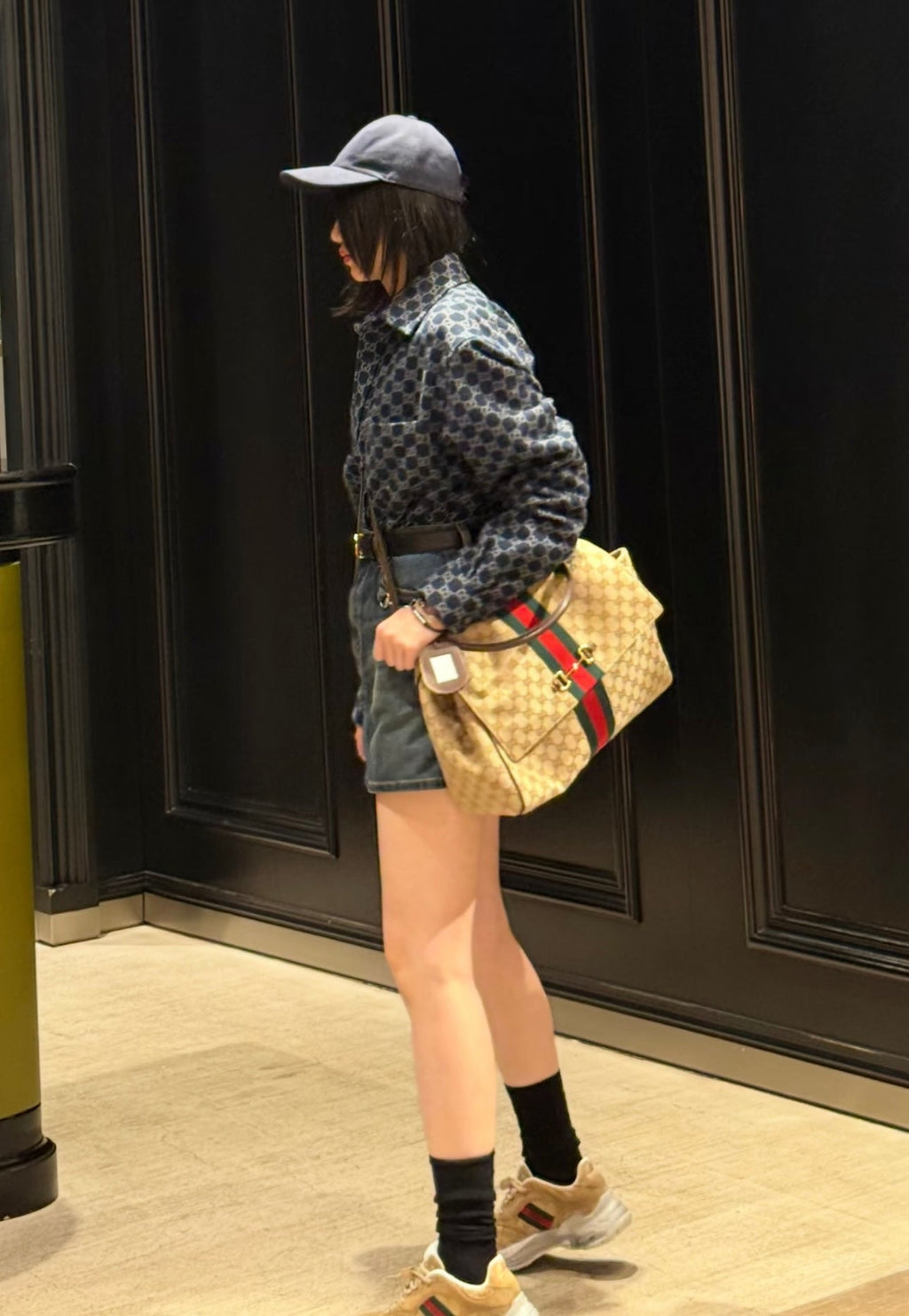 Gucci GG Paparazzo Medium Handbag ¨C 875018
