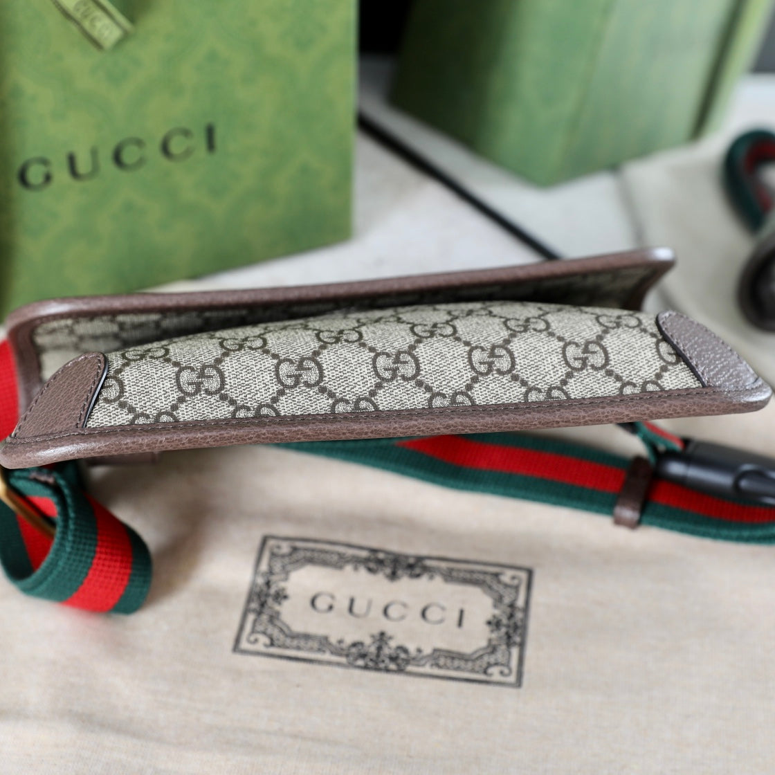 Gucci Neo Vintage Tiger Head Chest Bag ¨C 493930