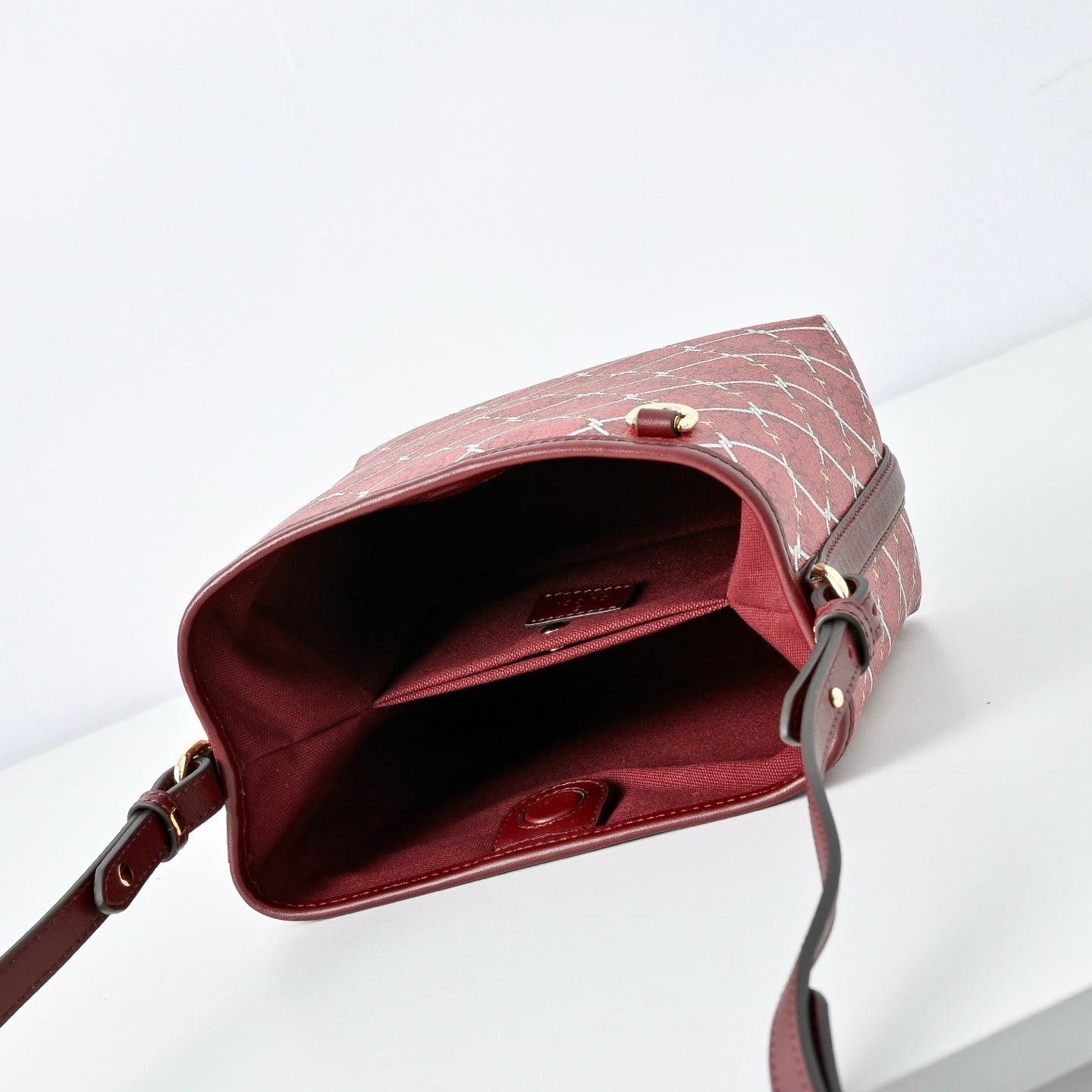 Gucci GG Emblem Bucket Bag ¨C 815118