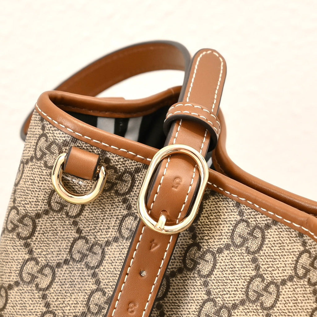 Gucci GG Emblem Bucket Bag ¨C 815118