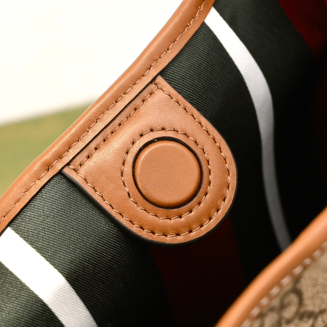 Gucci GG Emblem Bucket Bag ¨C 815118