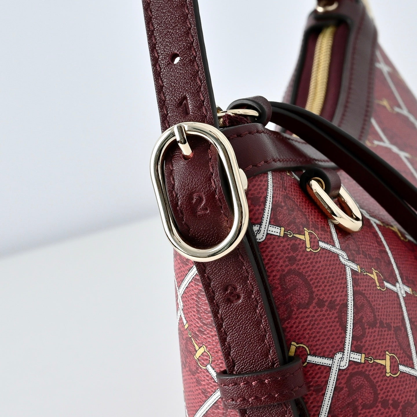 Gucci GG Emblem New Year Limited Shoulder Bag ¨C 847450