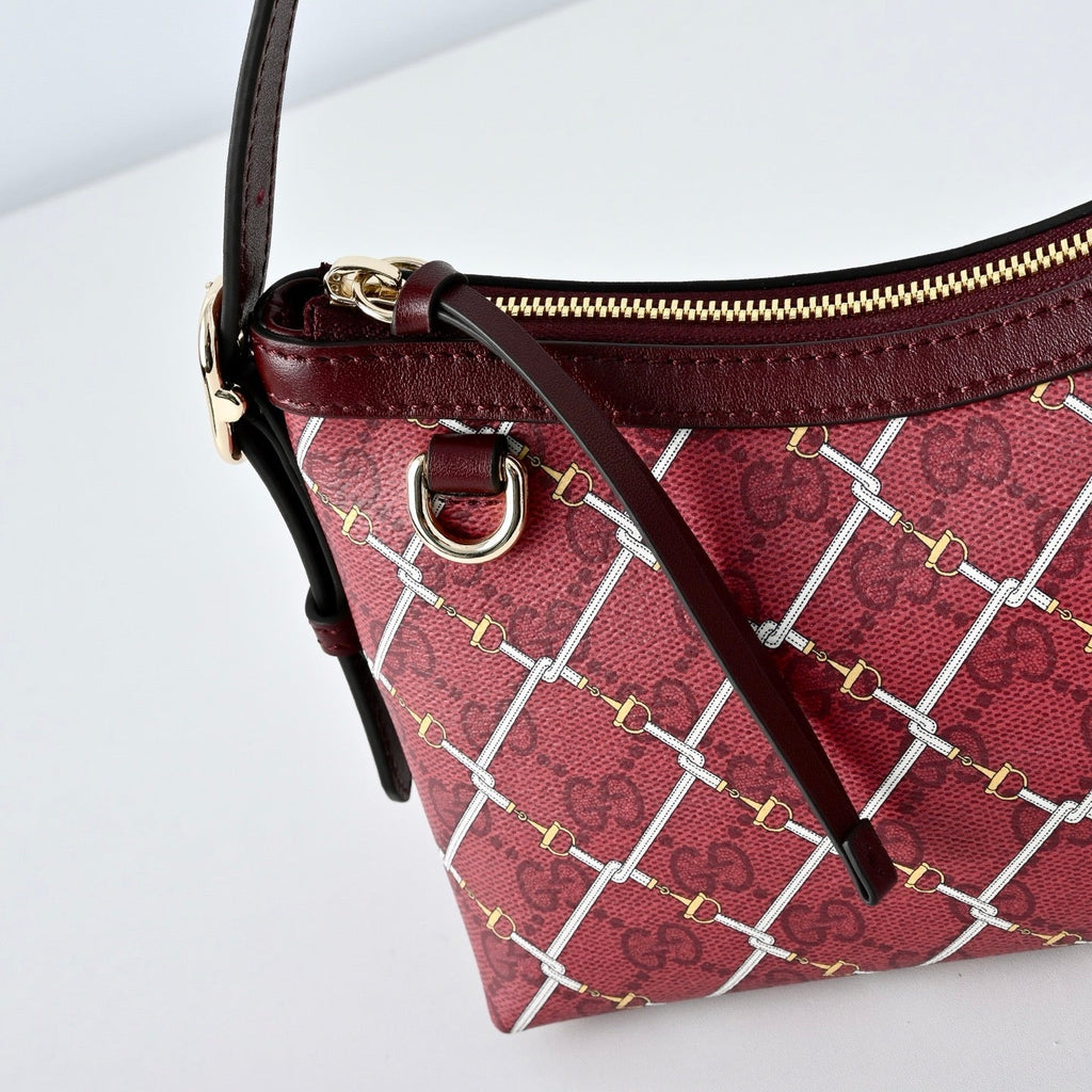 Gucci GG Emblem New Year Limited Shoulder Bag ¨C 847450