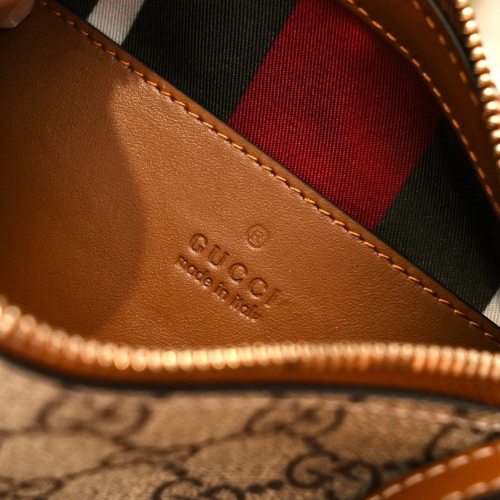 Gucci Emblem Small Zipped Tote Bag ¨C 815218