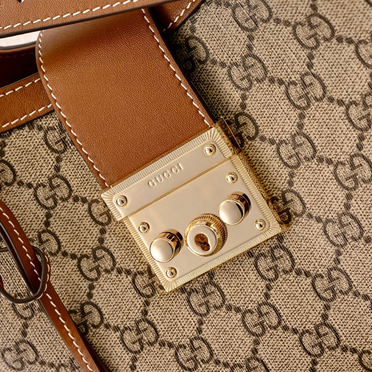 Gucci GG Padlock Shoulder Bag ¨C 839021