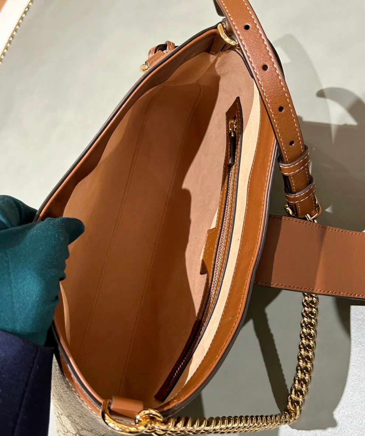 Gucci GG Padlock Shoulder Bag ¨C 795113