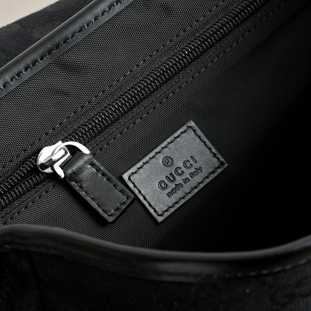 Gucci GG Canvas Small Crossbody Bag ¨C 854745
