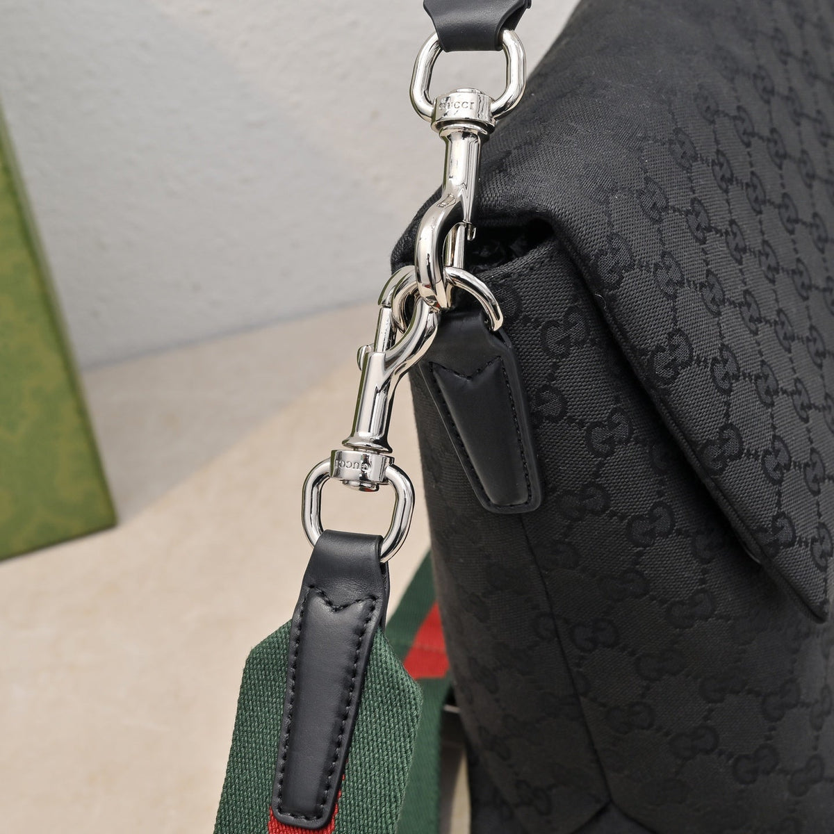 Gucci GG Canvas Large Top Handle Crossbody Bag ¨C 821616