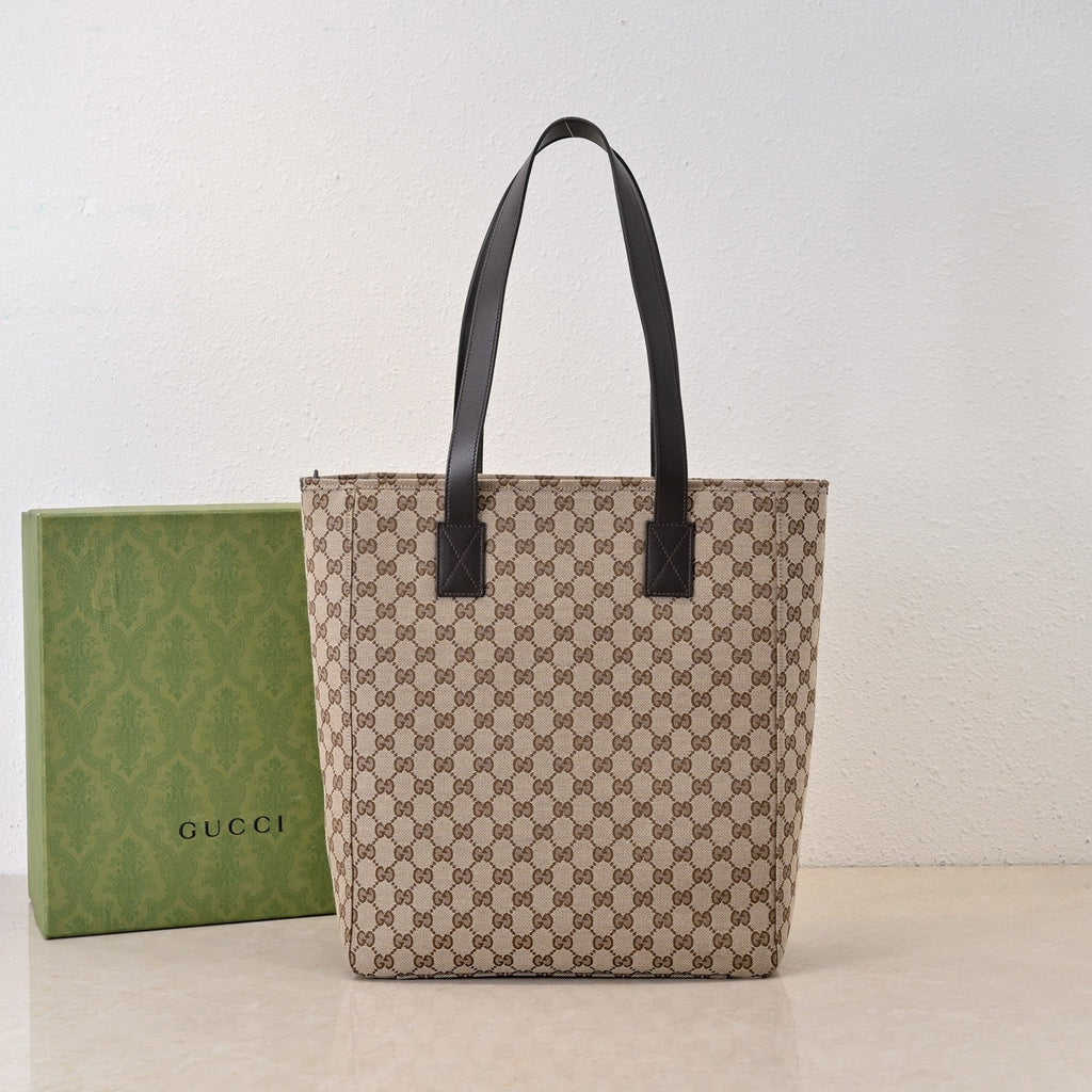 Gucci GG Canvas Medium Tote Bag ¨C 834796