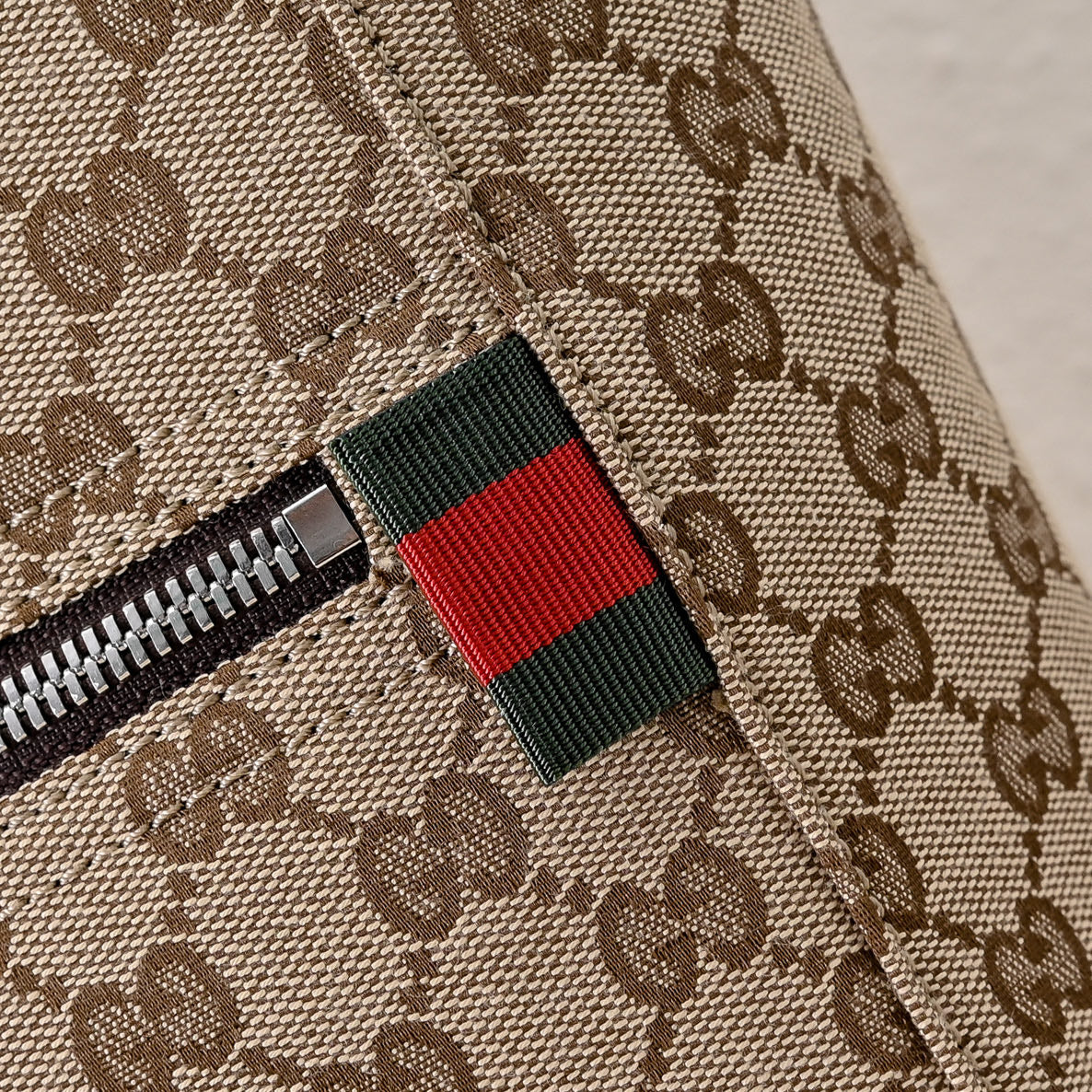 Gucci GG Canvas Medium Tote Bag ¨C 834796
