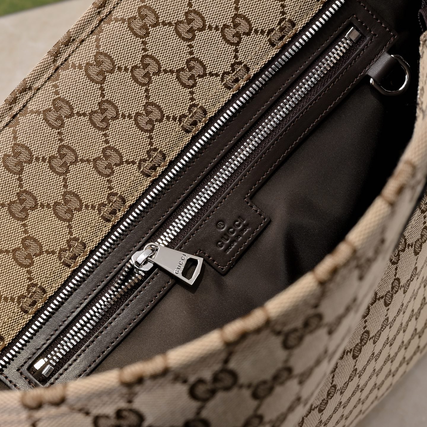 Gucci GG Canvas Medium Tote Bag ¨C 834796