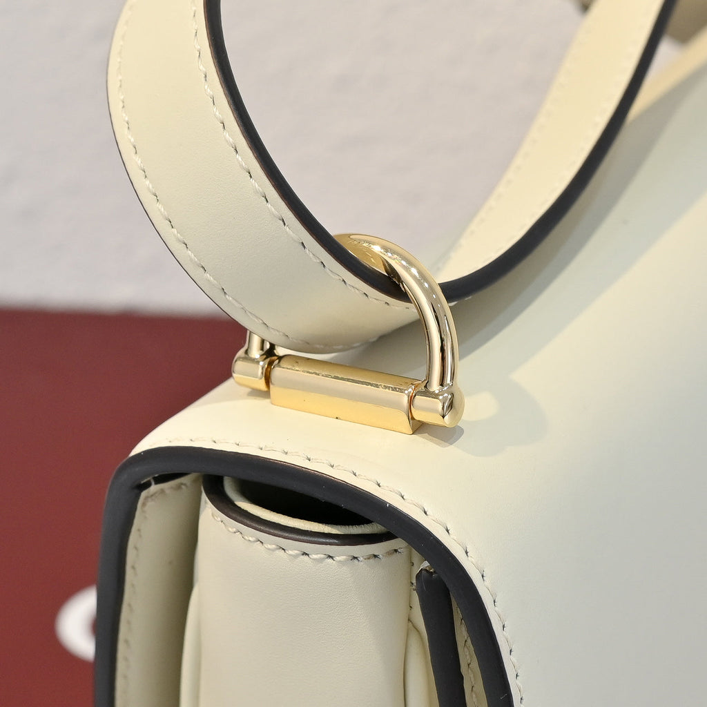 Gucci Sienna Shoulder Bag ¨C 846705