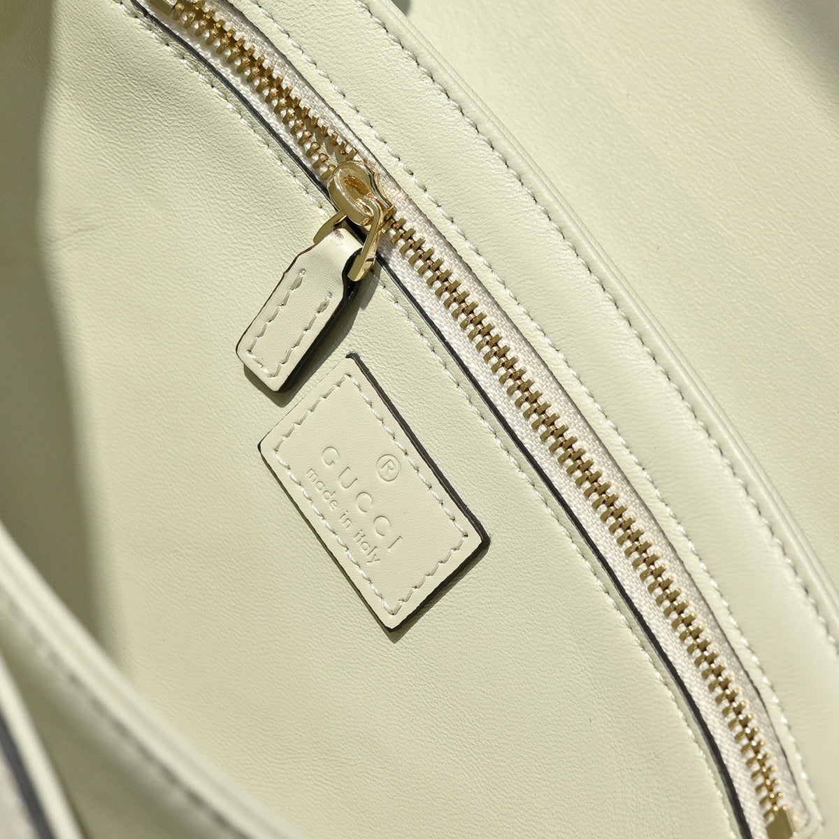 Gucci Sienna Shoulder Bag ¨C 846705